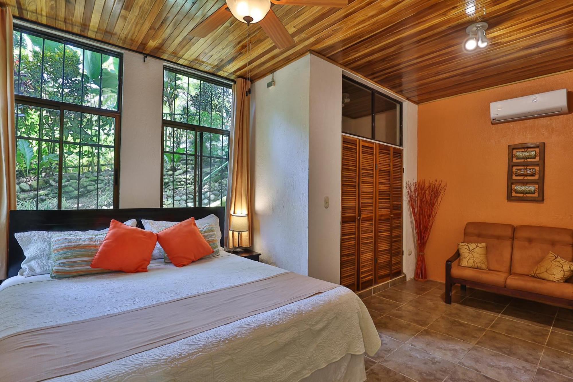 Jungle Creek Manuel Antonio Quarto foto