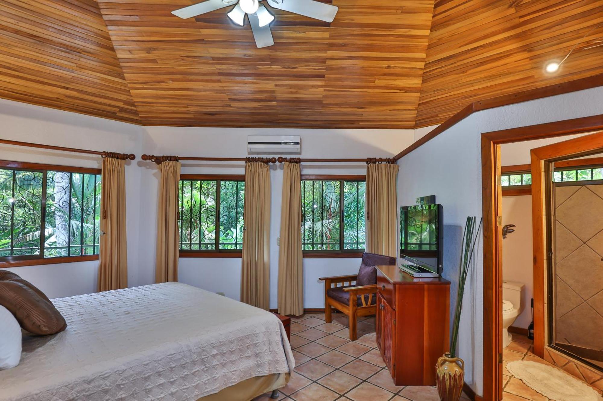 Jungle Creek Manuel Antonio Quarto foto